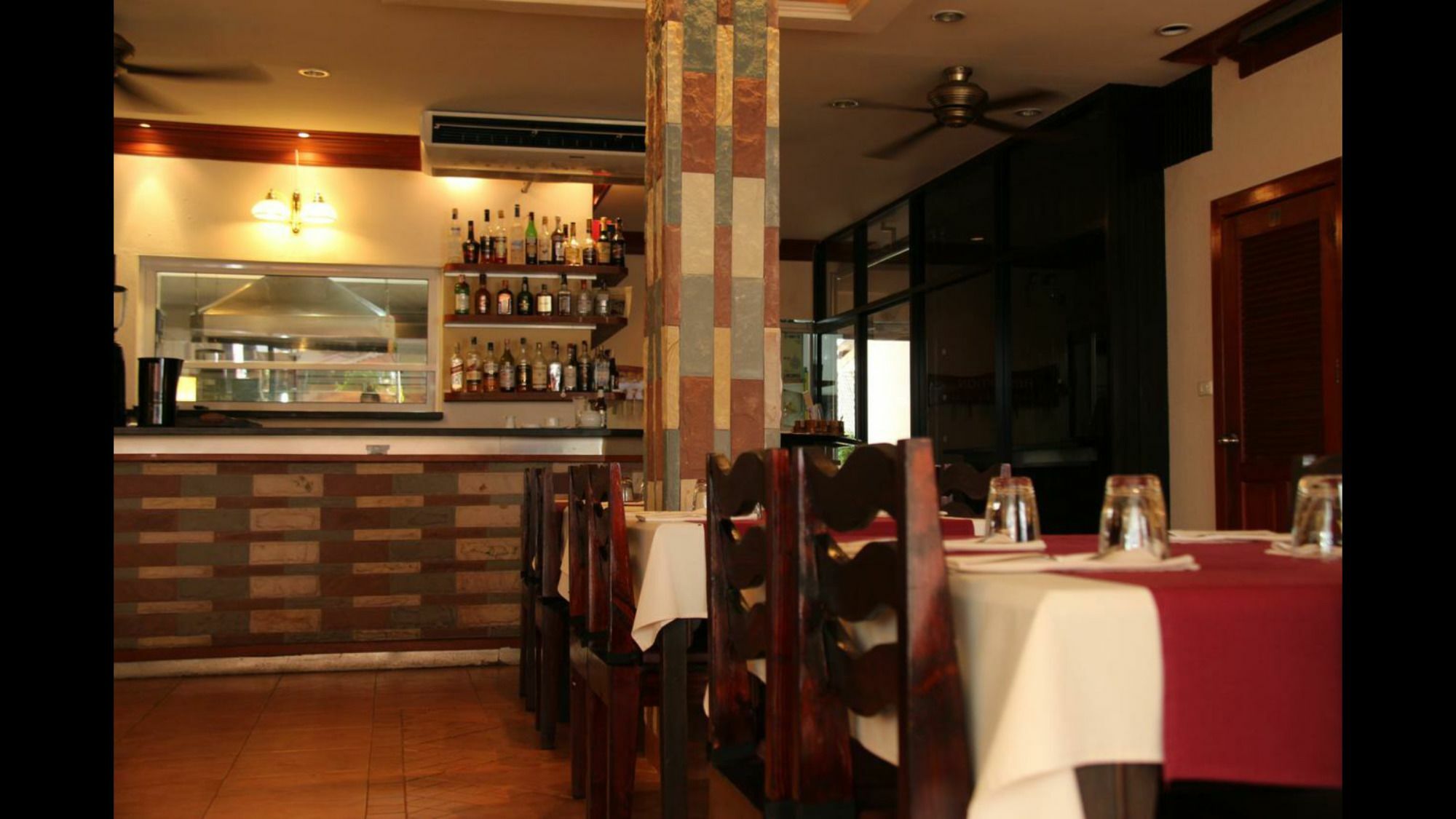 Avenue Beach Hotel Haat Jomtien Eksteriør bilde
