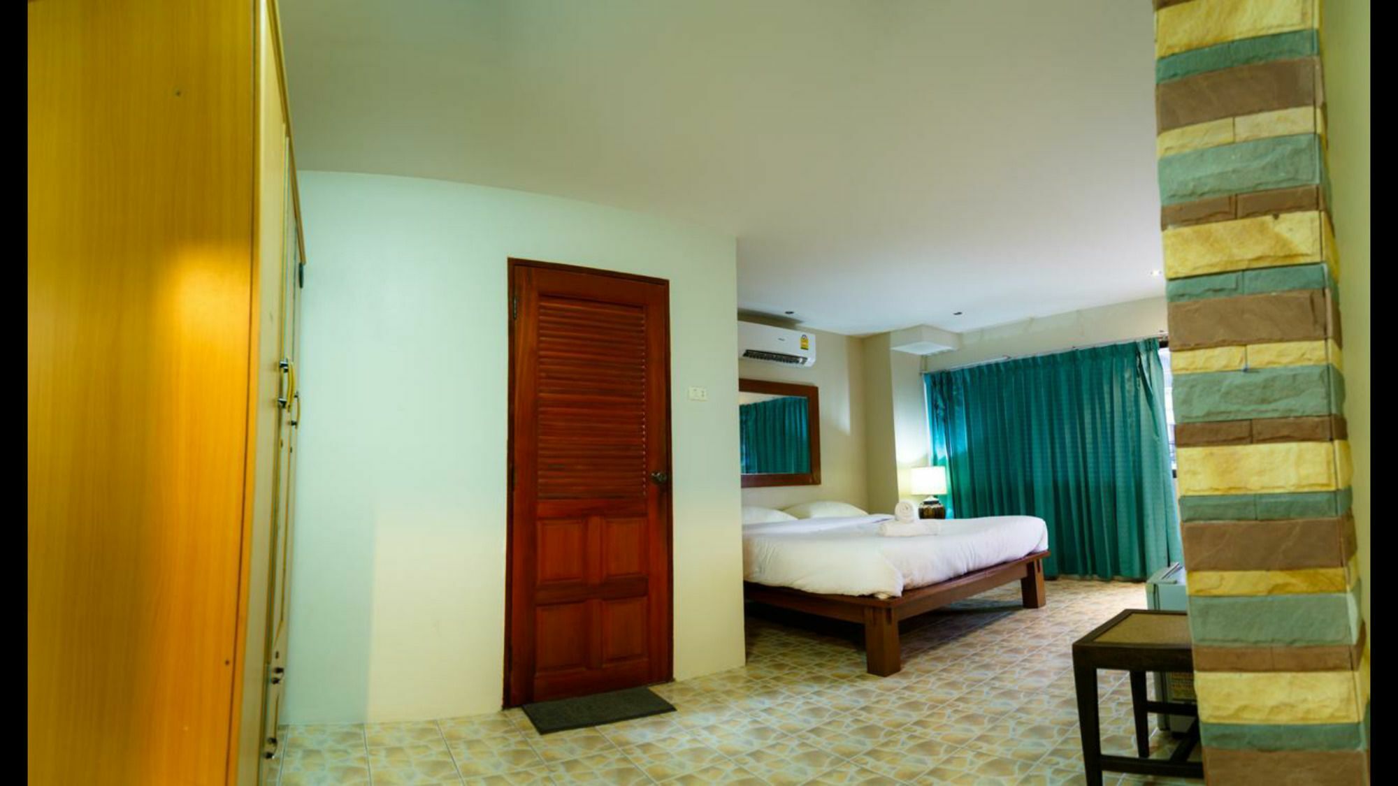 Avenue Beach Hotel Haat Jomtien Eksteriør bilde